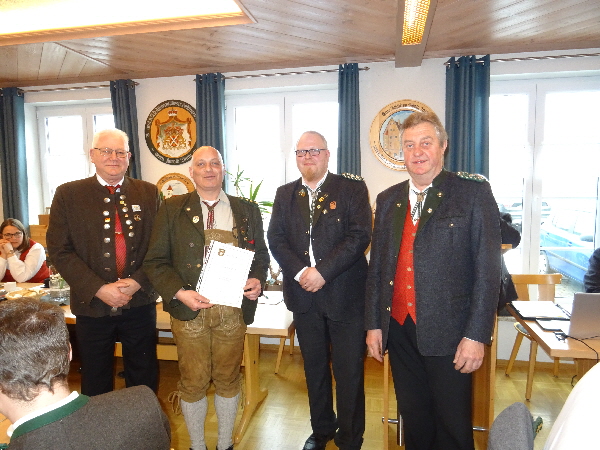 Ehrungen 2023 - Ehrennadel �F�r treue Mitarbeit� des Bezirk Schwaben